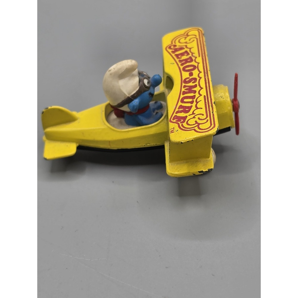 Vintage 1982 ERTL Aero Smurf Yellow Diecast Airplane Peyo Smurfs Toy Propeller - Picture 2 of 10